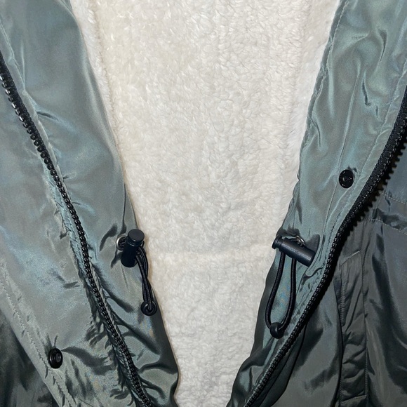 Levis lined coat - Picture 3 of 5